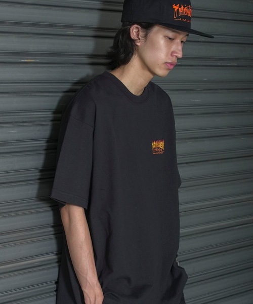 【セール】Manhattan Portage × THRASHER BACK COVER S/S T-SHIRTS/マンハッタンポーテージ × スラッシャー マガジングラフィックバックプリントコレボレーション半袖Tシャツ（Tシャツ/カットソー）｜Manhattan Portage（マンハッタンポーテージ）