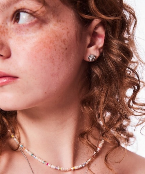 VINTAGE HOLLYWOOD(ビンテージハリウッド)の「●MINI SHELL EARRINGS_2COLOR(ピアス(両耳用)・レディース・シルバー/ゴールド・FREE)」の7枚目の写真