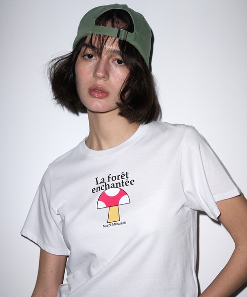Mardi Mercredi(マルディメクルディ)の「SLIM TSHIRT ENCHANT : MUSHROOM / スリム Tシャツ ENCHANT:マッシュルーム(Tシャツ/カットソー・レディース・ホワイト・FREE)」の5枚目の写真