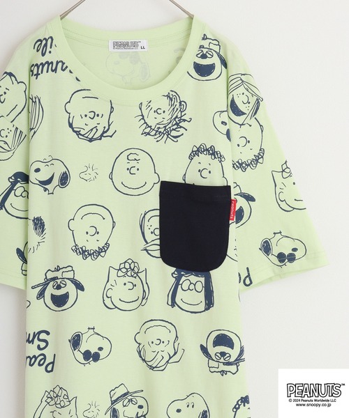 PEANUTS(ピーナッツ)の「PEANUTS 天竺 総柄プリントTシャツ(Tシャツ/カットソー・メンズ・チャコール/コーラル/ホワイト/ライトグリーン・S/LL/M/L)」の1枚目の写真
