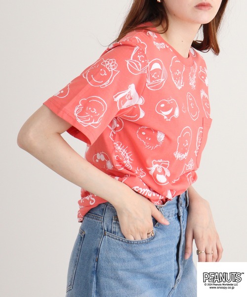 PEANUTS(ピーナッツ)の「PEANUTS 天竺 総柄プリントTシャツ(Tシャツ/カットソー・メンズ・チャコール/コーラル/ホワイト/ライトグリーン・S/LL/M/L)」の17枚目の写真