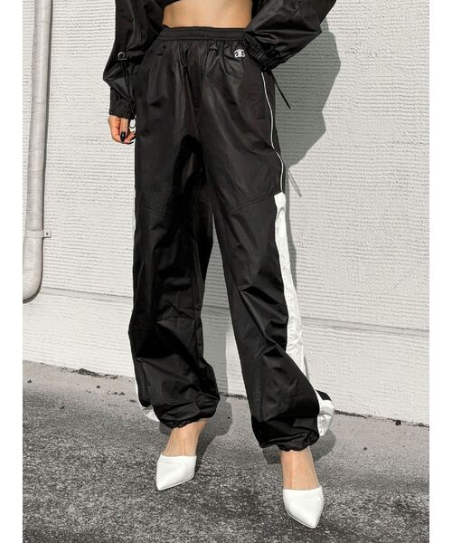 GYDA（ジェイダ）の「【WEB限定】【TINY低身長さん向け】ライントラックパンツ（その他パンツ・レディース・オフホワイト/ブラック・FREE）」の7枚目の写真