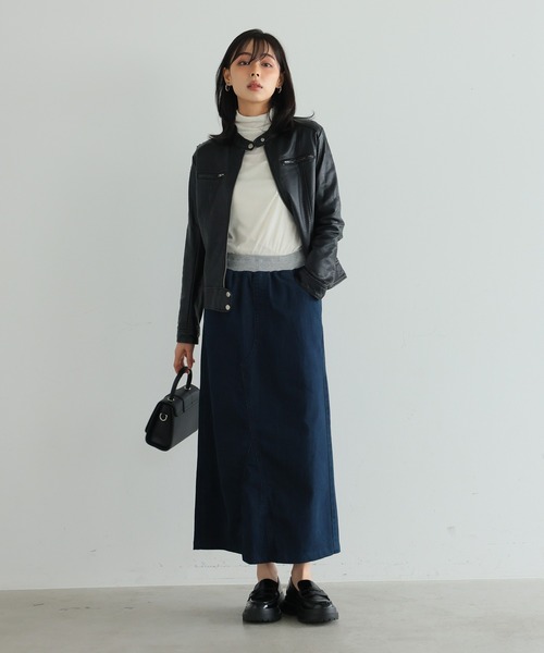 itto...(イット)の「【着心地革命デニム】ウエストリブ切替デニムスカート(デニムスカート・レディース・ワンウォッシュ/ネイビー・L/M/XXL/XL)」の11枚目の写真