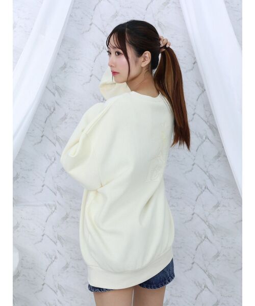 EATME（イートミー）の「バニーオーバースウェット（スウェット・レディース・アイボリー/ブラック/ネイビー・FREE）」の10枚目の写真