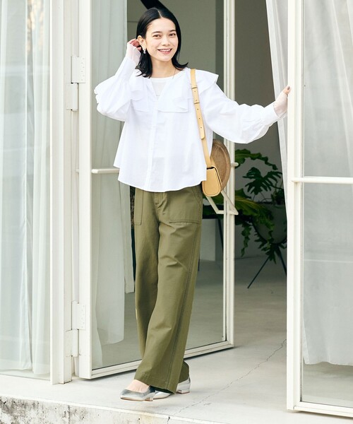 green label relaxing（グリーンレーベルリラクシング）の「＜at ease＞ ベイカー パンツ（その他パンツ・レディース・オリーブ・36/38/40/34）」の6枚目の写真