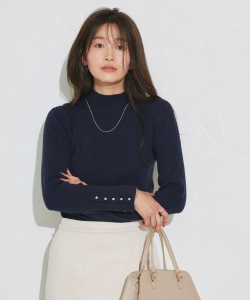 Pierrot（ピエロ）の「ゴールドボタンリブニット ハイネック（ニット/セーター・レディース・アイボリー/ブラック/ネイビー/チャコール/オレンジ/ホワイト×ブラック/キャメル/ブルーグリーン・M/L/LL）」の20枚目の写真