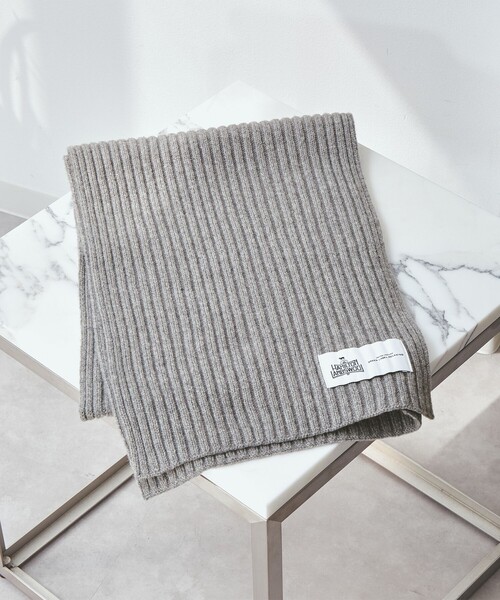 green label relaxing（グリーンレーベルリラクシング）の「ハミルトンラム リブマフラー（マフラー・メンズ・グレー/ダークブラウン/オレンジ/ネイビー・FREE）」の6枚目の写真