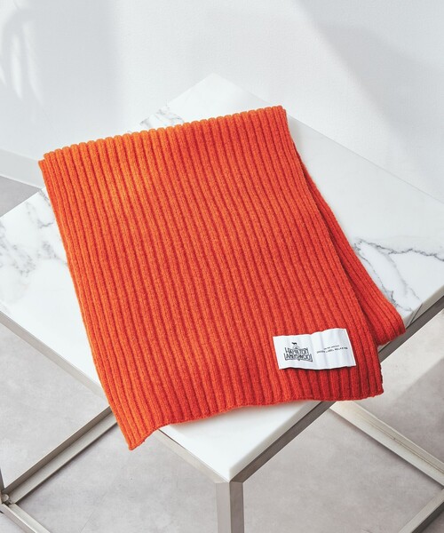 green label relaxing（グリーンレーベルリラクシング）の「ハミルトンラム リブマフラー（マフラー・メンズ・グレー/ダークブラウン/オレンジ/ネイビー・FREE）」の7枚目の写真