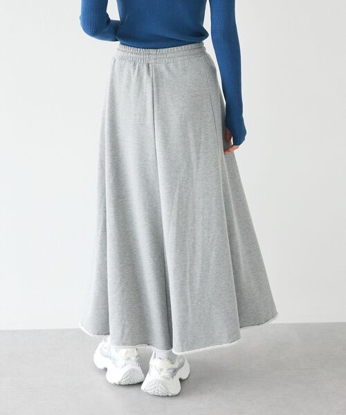 CRAFT STANDARD BOUTIQUE（クラフトスタンダードブティック）の「【WEB限定】裏毛カットオフフレアスカート（スカート・レディース・ブラック/カーキ/杢グレー/ホワイト系その他/グリーン系その他3/ネイビー・M/L）」の14枚目の写真