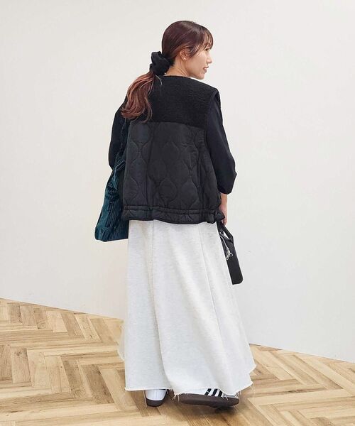 CRAFT STANDARD BOUTIQUE（クラフトスタンダードブティック）の「【WEB限定】裏毛カットオフフレアスカート（スカート・レディース・ブラック/カーキ/杢グレー/ホワイト系その他/グリーン系その他3/ネイビー・M/L）」の21枚目の写真