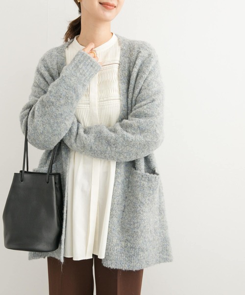 URBAN RESEARCH DOORS(アーバンリサーチドアーズ)の「ブークレニットカーディガン(カーディガン/ボレロ・レディース・ベージュ/チャコールグレー/ライトブルー・MEDIUM)」の4枚目の写真