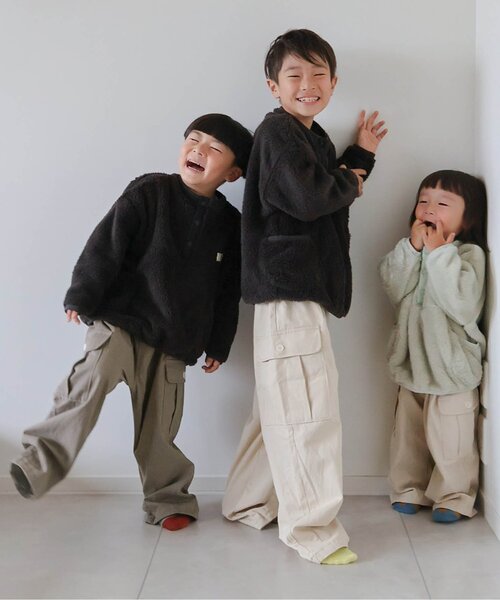 p.premier（ピードットプルミエ）の「【ジュニア対応】ゆったりカーゴパンツ（カーゴパンツ・キッズ・チャコール/アイボリー・80/90/100/110/120/130/140）」の18枚目の写真