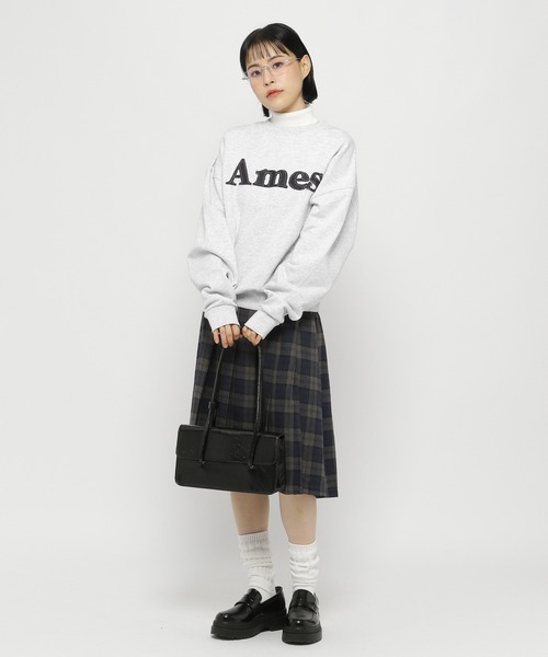 AMESWORLDWIDE(アメスワールドワイド)の「【UNISEX】AMES WORLDWIDE/デニムロゴプルオーバー(ウラケ)(スウェット・レディース・ライトグレー/ブラック・SMALL/MEDIUM/LARGE)」の8枚目の写真