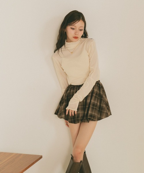 VANNIE U(ヴァニーユー)の「コード刺繍シアートップス/前後2WAY(Tシャツ/カットソー・レディース・チャコールグレー/アイボリー/ブラック・FREE)」の9枚目の写真