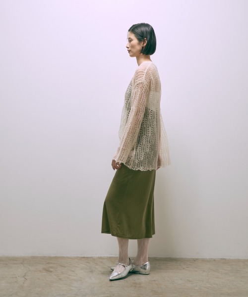 EN NEUME（エンノイム）の「Mohair Blend Sheer Knit Tunic（ニット/セーター・レディース・レッド/アイボリー/ブルー・FREE）」の8枚目の写真