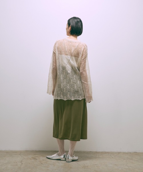 EN NEUME（エンノイム）の「Mohair Blend Sheer Knit Tunic（ニット/セーター・レディース・レッド/アイボリー/ブルー・FREE）」の9枚目の写真