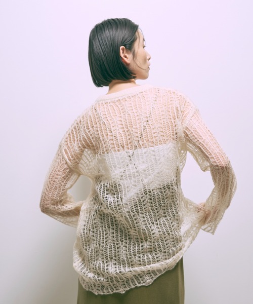 EN NEUME（エンノイム）の「Mohair Blend Sheer Knit Tunic（ニット/セーター・レディース・レッド/アイボリー/ブルー・FREE）」の6枚目の写真