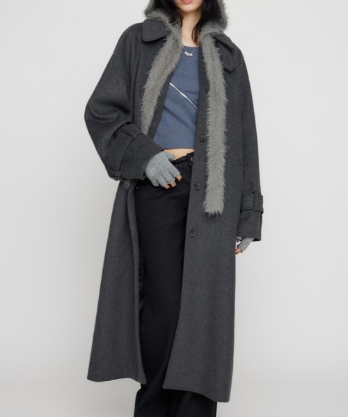 LAGUA GEM（ラグアジェム）の「SIMPLY OVER ロングコート（チェスターコート・レディース・グレー/ブラック/カーキ・FREE）」の2枚目の写真