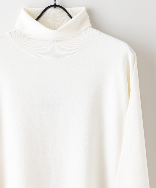 Blue Standard （ブルースタンダード）の「【BLUE STANDARD/ブルースタンダード】高機能カシミヤタッチ タートルネックセーター 素肌で着れるセーター マシンウォッシャブル アンチプリング 静電気防止 ストレッチ　ウォームビズ（ニット/セーター・メンズ・ブラック/杢グレー/チャコールグレー/オフホワイト・LARGE/X-LARGE/MEDIUM）」の2枚目の写真