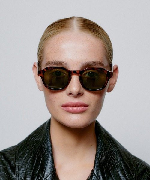 A.Kjaerbede(エキアビド)の「ZAN(サングラス・レディース・ブラック/その他2/その他3/その他4/その他5・ONE SIZE)」の16枚目の写真