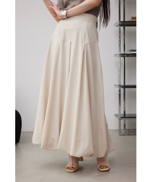 AZUL by moussy(アズールバイマウジー)の「ボリュームバルーンスカート(スカート・レディース・ブラウン系その他/ブラック系その他/アイボリー/ブラック/ホワイト系その他・SMALL/MEDIUM)」の2枚目の写真