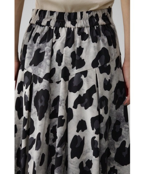 AZUL by moussy(アズールバイマウジー)の「ボリュームバルーンスカート(スカート・レディース・ブラウン系その他/ブラック系その他/アイボリー/ブラック/ホワイト系その他・SMALL/MEDIUM)」の13枚目の写真