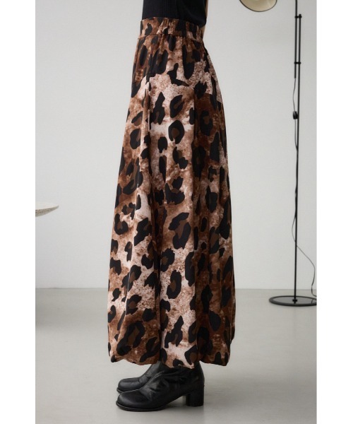 AZUL by moussy(アズールバイマウジー)の「ボリュームバルーンスカート(スカート・レディース・ブラウン系その他/ブラック系その他/アイボリー/ブラック/ホワイト系その他・SMALL/MEDIUM)」の20枚目の写真