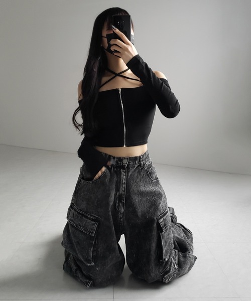 me+em select(ミームセレクト)の「【 3color / カップ付 】フロントジップクロスストラップオフショルトップス / front zip cross straps off-shoulder tops(Tシャツ/カットソー・レディース・ホワイト/グレー/ブラック・FREE)」の10枚目の写真