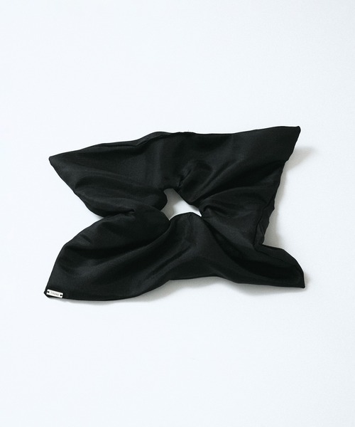 heyep（ヘイップ）の「【heyep（ヘイップ）】Silk Square Medium