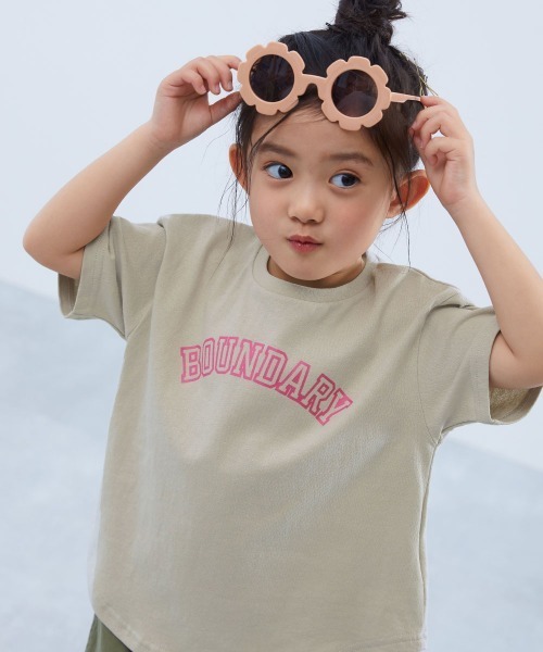 devirock(デビロック)の「綿100% デビラボ ガールズ プリント半袖Tシャツ(Tシャツ/カットソー・キッズ・グレー系1/パープル系1/パープル系3/ホワイト系1/ホワイト系2/ブラック系2/ブルー系2/パープル系2/グリーン系1/ピンク系3/ブルー系1/ピンク系2/ピンク系1/ブラック系1・150cm/140cm/110cm/100cm/90cm/160cm/130cm/120cm)」の6枚目の写真