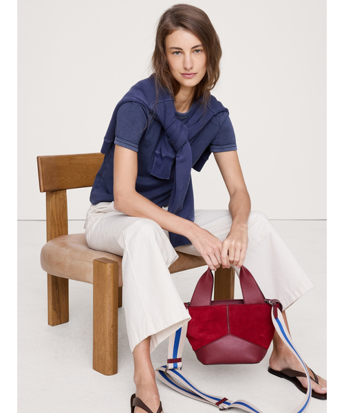 Banana Republic(バナナリパブリック)の「ライトウェイト コットン クルーネックTシャツ(Tシャツ/カットソー・レディース・イエロー系その他/ブラック/ホワイト/マルチ/ブルー/オフホワイト/ライトブラック/ネイビー・S/L/M/XS)」の13枚目の写真