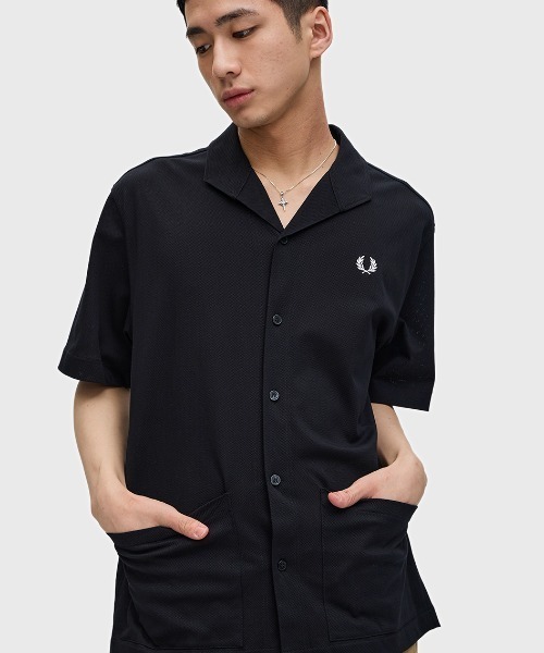 FRED PERRY（フレッドペリー）の「Mesh Button Through Shirt／メッシュボタンスルーシャツ（シャツ/ブラウス・メンズ・ネイビー/ブラック・M/L）」の16枚目の写真