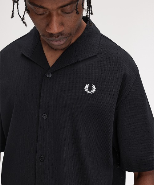 FRED PERRY（フレッドペリー）の「Mesh Button Through Shirt／メッシュボタンスルーシャツ（シャツ/ブラウス・メンズ・ネイビー/ブラック・M/L）」の18枚目の写真