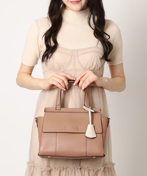 ESPERANZA（エスペランサ）の「ダブルフラップ2WAYハンドバッグ（ハンドバッグ・レディース・アイボリー/ブラック/ダークブラウン/イエロー・FREE）」の4枚目の写真