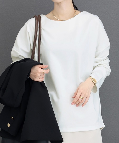 Aletta vita(アレッタビータ)の「ポンチボートネック長袖プルオーバー(Tシャツ/カットソー・レディース・オフホワイト/ブラック/ネイビー/ベージュ/チャコール/ブラウン・FREE)」の2枚目の写真