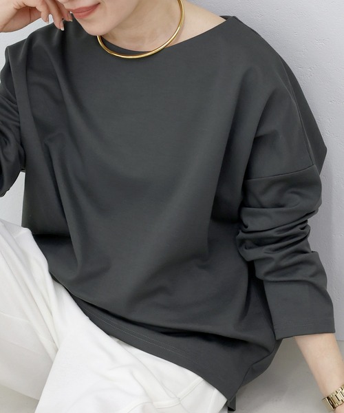Aletta vita(アレッタビータ)の「ポンチボートネック長袖プルオーバー(Tシャツ/カットソー・レディース・オフホワイト/ブラック/ネイビー/ベージュ/チャコール/ブラウン・FREE)」の3枚目の写真