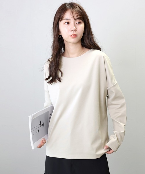 Aletta vita(アレッタビータ)の「ポンチボートネック長袖プルオーバー(Tシャツ/カットソー・レディース・オフホワイト/ブラック/ネイビー/ベージュ/チャコール/ブラウン・FREE)」の13枚目の写真