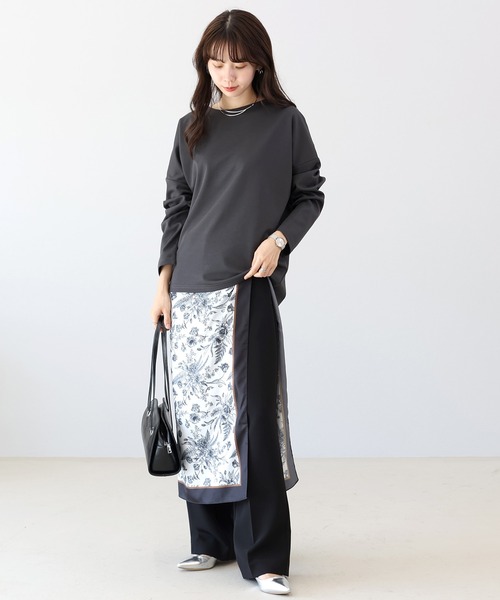 Aletta vita(アレッタビータ)の「ポンチボートネック長袖プルオーバー(Tシャツ/カットソー・レディース・オフホワイト/ブラック/ネイビー/ベージュ/チャコール/ブラウン・FREE)」の9枚目の写真