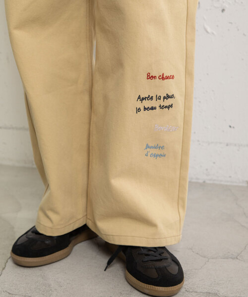 POU DOU DOU（プードゥドゥ）の「メッセージ刺繍ストレートパンツ（その他パンツ・レディース・ブラック/ベージュ/ブルー系・M）」の22枚目の写真