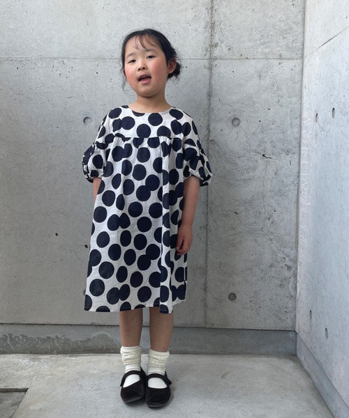 TARKER（ターカー）の「ドット柄ワンピース（ワンピース・キッズ・ブラウン/ブラック・80/90/100/110/120/130）」の6枚目の写真
