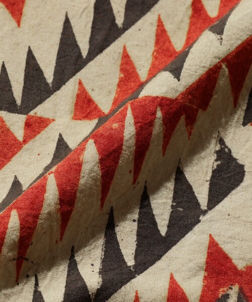 BEAMS PLUS（ビームスプラス）の「ジグザグ プリント オープンカラー シャツ（シャツ/ブラウス・メンズ・ベージュ・S/L/XL）」の8枚目の写真