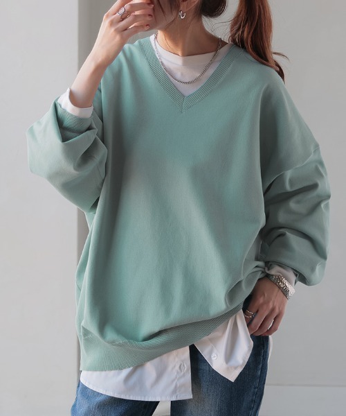 HUG.U(ハグユー)の「軽やか Vネック オーバーサイズスポンジニット(ニット/セーター・レディース・ラベンダー/ライトベージュ/ホワイト/ブラック/イエロー/ミント/スモークピンク/グレー/ブラック系その他/グリーン系その他/ホワイト系その他・FREE)」の7枚目の写真