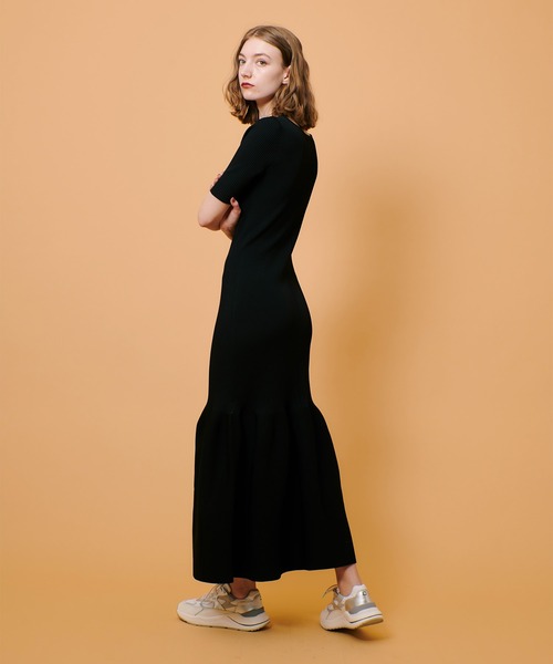 Vネックタックワンピース|allureville OFFICIAL SITE / ONLINE