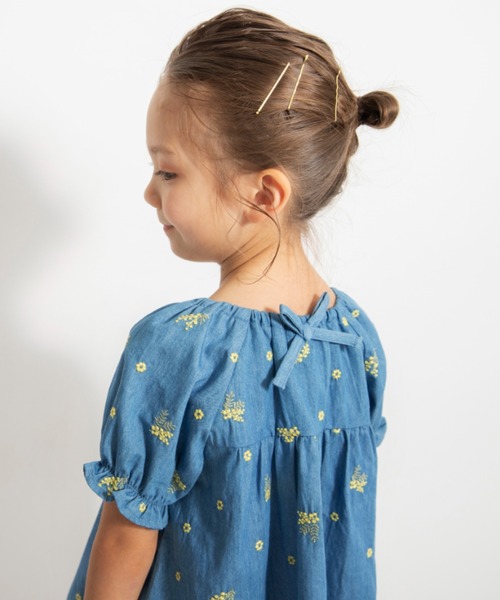 BRANSHES（ブランシェス）の「【おそろい】ミモザ刺繍チュニック（シャツ/ブラウス・キッズ・ブルー/オフホワイト・130/120/110/100/150/140/80/90）」の19枚目の写真