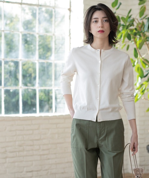 OPAQUE.CLIP（オペークドットクリップ）の「クルーネックニットカーディガン/オーガニックコットン混【UV/洗濯機洗い可】（カーディガン/ボレロ・レディース・ホワイト/ブラック/ピンク系/ネイビー・36/38/40/42）」の10枚目の写真