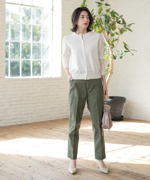 OPAQUE.CLIP（オペークドットクリップ）の「クルーネックニットカーディガン/オーガニックコットン混【UV/洗濯機洗い可】（カーディガン/ボレロ・レディース・ホワイト/ブラック/ピンク系/ネイビー・36/38/40/42）」の11枚目の写真