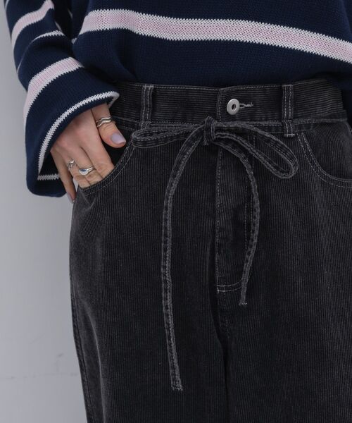 kivi(キヴィ)の「chemical cordoypants(その他パンツ・レディース・ブラック/ナチュラル/ブルー・MEDIUM/LARGE)」の18枚目の写真