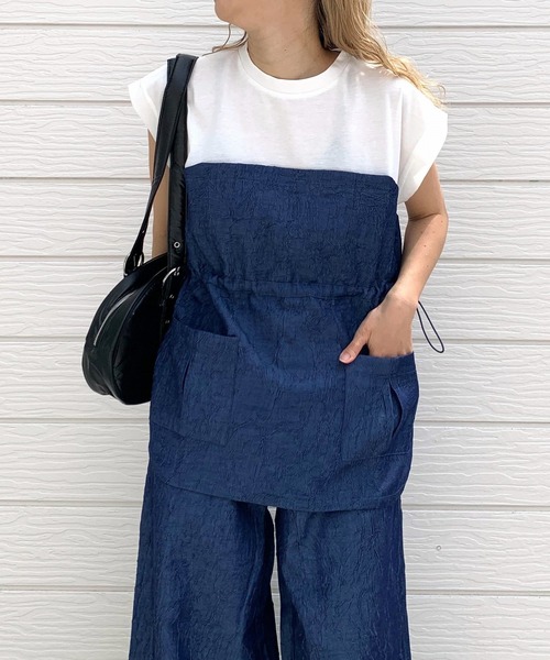 Q(キュー)の「デニム風シワ加工ドッキングTシャツ(Tシャツ/カットソー・レディース・ネイビー・MEDIUM)」の11枚目の写真