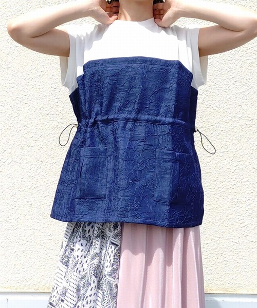 Q(キュー)の「デニム風シワ加工ドッキングTシャツ(Tシャツ/カットソー・レディース・ネイビー・MEDIUM)」の8枚目の写真