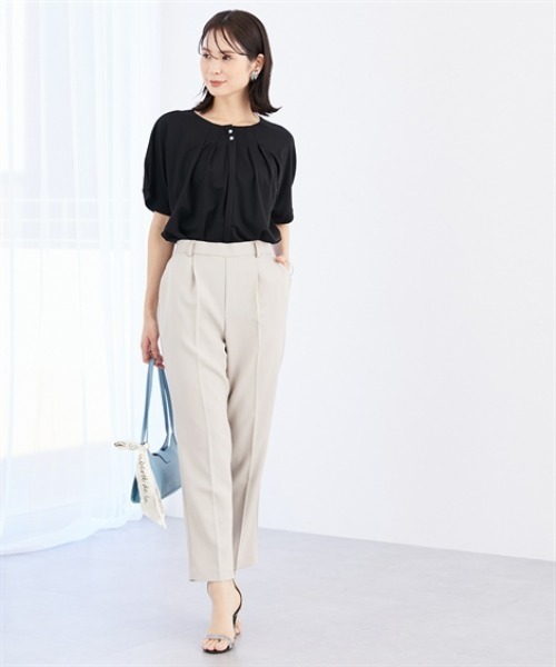 7days Life Styling(セブンデイズライフスタイリング)の「ブラウス見え シルケットポンチメタルボタンタックドルマントップス(Tシャツ/カットソー・レディース・グレイッシュベージュ/ブラック/オフホワイト・S/M/L/LL/3L/4L/5L/6L)」の6枚目の写真